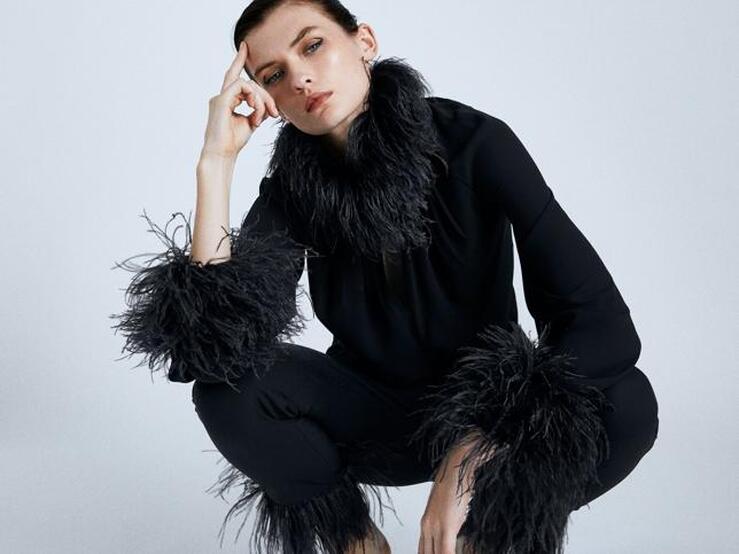 Fotos: Efecto pluma: siete prendas para sumarte a la tendencia más sofisticada en looks de fiesta
