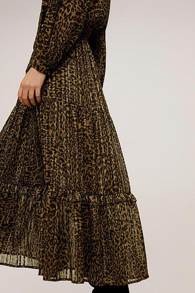 El hilo metalizado aporta a la prenda un brillo fantástico.