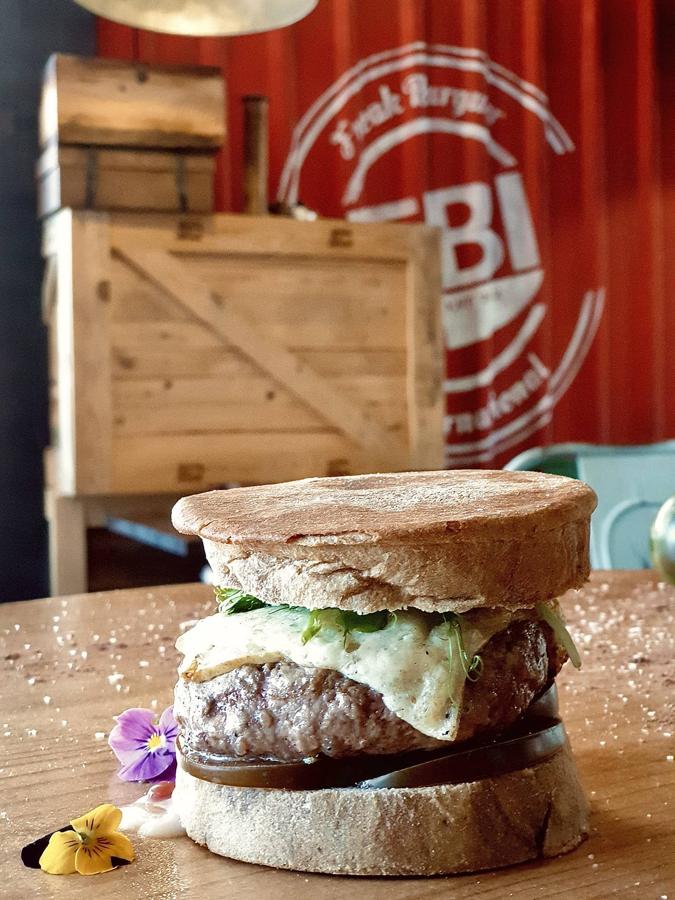 En FBI Freak Burguer International (Murcia)