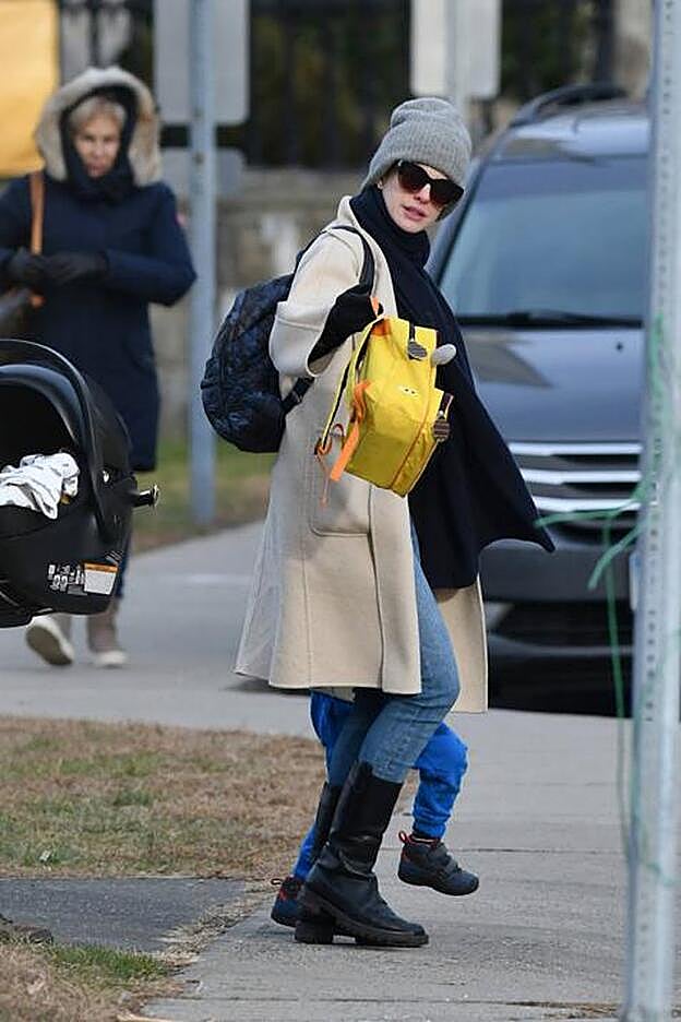 Primera imagen de Anne Hathaway sin su tripa de embarazada tras haber dado a luz a su segundo hijo.