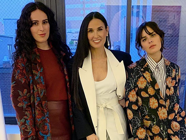 DemiMoore con sus hijas Rumer y Tallulah, en una foto reciente.