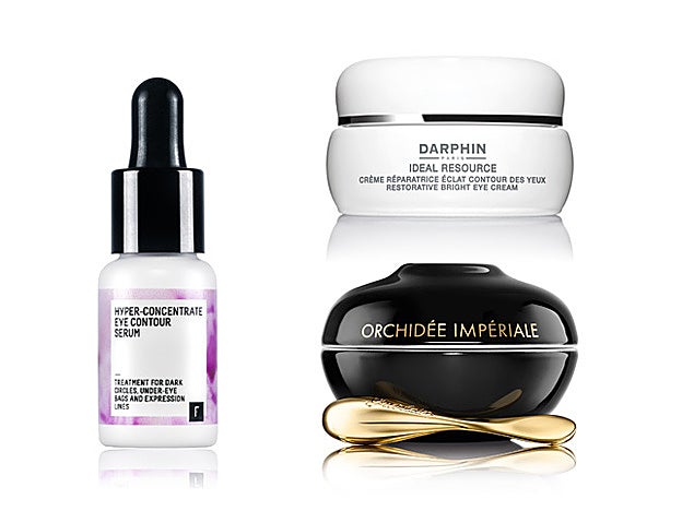 Contorno de ojos Hyper Concentrate Eye Contour Serum de Freshly (35 €). Ideal Resource Contorno de Ojos Regenerante e Iluminador de Darphin (49 €). Crema Contorno de Ojos Orquídea Imperial Black de Guerlain (413,70 €).