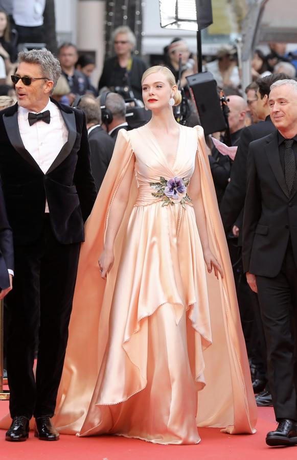 elle Fanning ha deslumbrado en numerosas ocasiones y una de ellas ha sido durante el Festival de Cannes con este vestido de Gucci.
