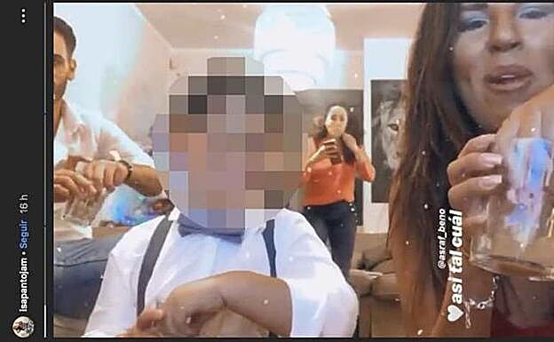 La prueba de que Dulce tomó las uvas con Chabelita Pantoja y Asraf Beno.