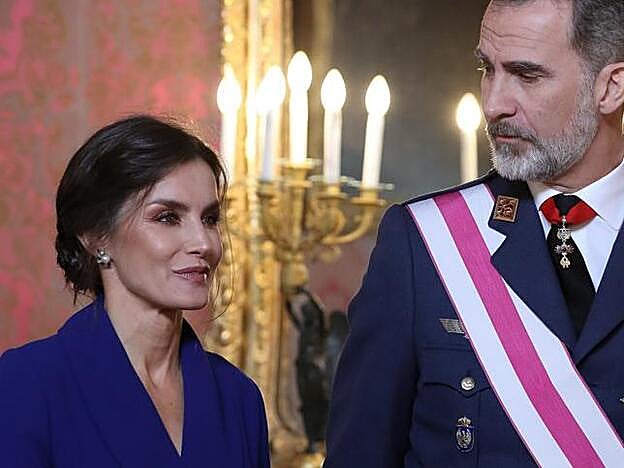 Los Reyes en la recepción de invitados.
