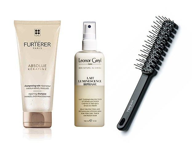 Champú reparador Absolue Kératine de René Furterer (18,60 €). Lait Luminescence Biphase de Leonor Greyl (39 €). Cepillo Esqueleto de Termix (7,99 €).