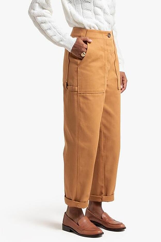 En la web pone color camel, pero en realidad querían decir mostaza