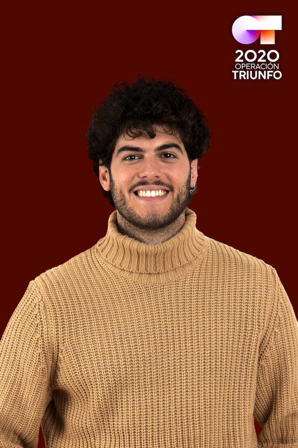 Rafa tiene 23 años y es de Adamuz (Córdoba). Comenzó los estudios de Finanzas y Contabilidad, pero los abandonó para estudiar Arte Dramático en Córdoba. Actualmente compagina los estudios con su trabajo en un bar. Forma parte del grupo musical de flamenco fusión Morango, con el que realiza bolos en Córdoba. Compone y toca el ukelele de manera autodidacta. Sus preferencias musicales son El Barrio, Mala Rodríguez y Manolo García...