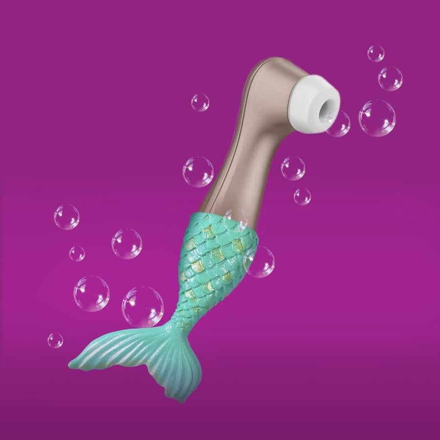 Es el succionador de clítoris por excelencia. Aprovecha y hazte con él ya, porque hace unos días los  descuentos  eran espectaculares.Disponible en  Platanomelón .