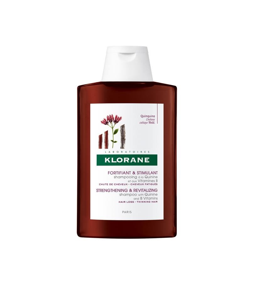 Su composición a base de una activa combinación de vitamina B y de quinina hace que tu pelo recupere su fortaleza, brillo y volumen. Testado dermatológicamente e hipoalergénico, apto para el uso de cabellos castigados y secos. Si te sueles tintar el cabello o utilizar la plancha para alisarlo con frecuencia, este champú será tu mejor opción. (9,06 €).