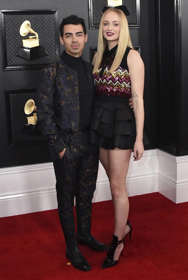 La pareja formada por Sophie Turner, de Louis Vuitton, y Joe Jonas.