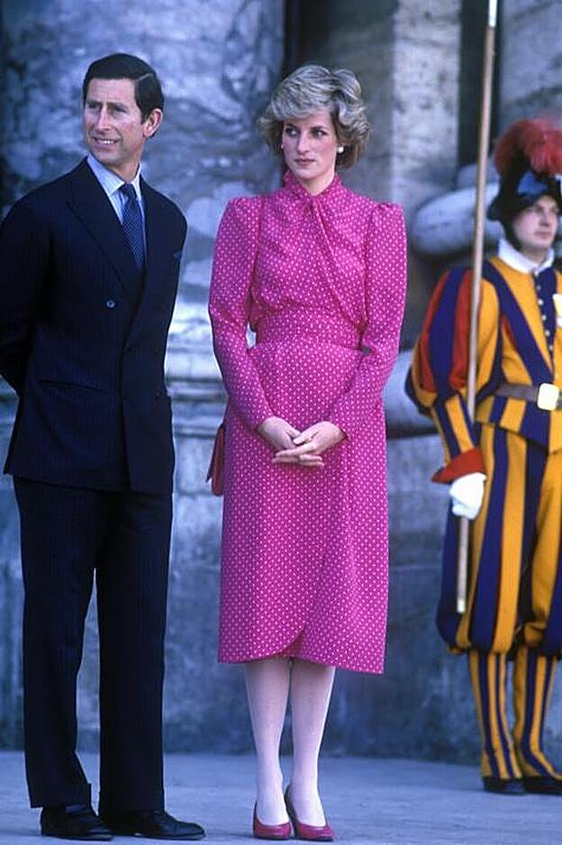 Lady Di, con el vestido que ha inspirado a Zara