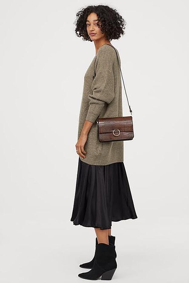 Es el menos verde, pero el más ponible con tonos negros.