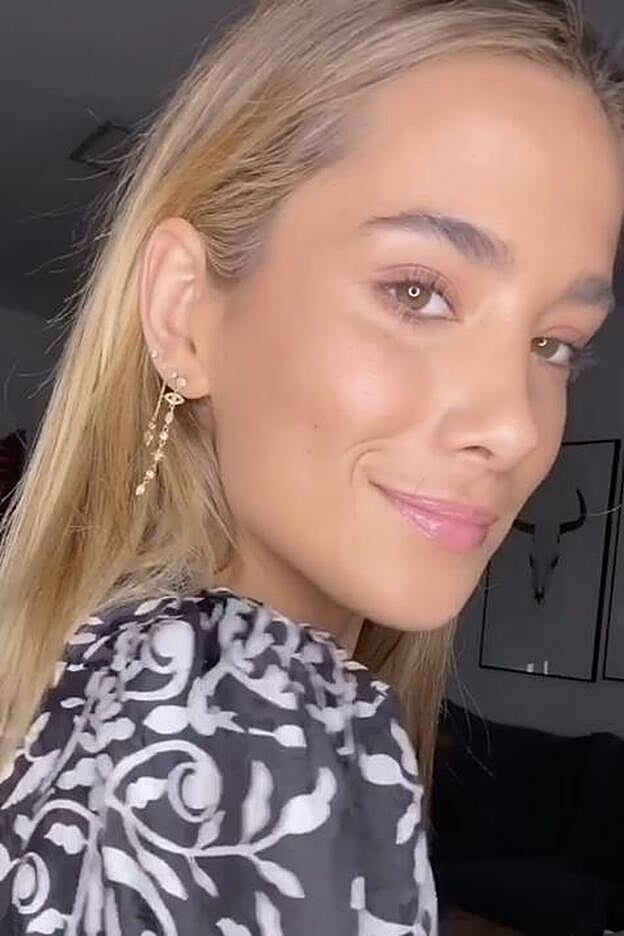 María Pombo enseña el resultado de su maquillaje natural en Instagram.