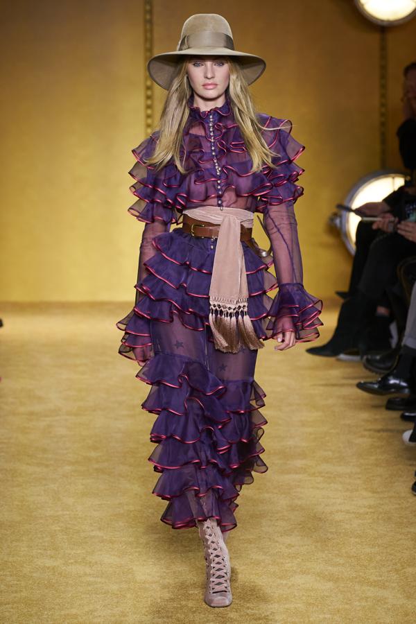 Desfile de Zimmermann.