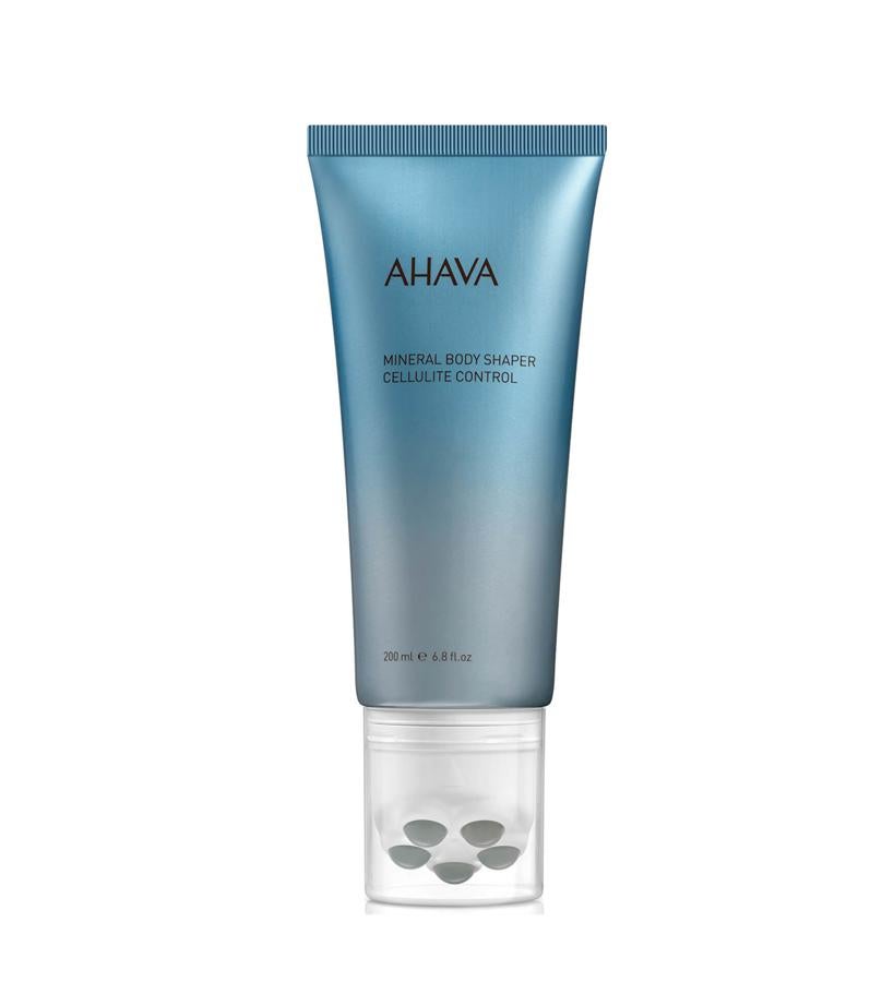 Un gel de acción múltiple que actúa para alisar la piel y crear un aspecto más tonificado. Incorpora un aplicador de masaje en forma de bola, para deslizarse sin esfuerzo sobre la zona afectada y ayuda a tonificar y refinar la piel. El tratamiento moldeador está enriquecido con la más alta concentración de osmoter, un sistema patentado de la firma que actúa para reducir la celulitis proporcionando un acabado contorneado suave y tonificado. Se elimina la piel áspera y con celulitis, dejando el cuerpo liso, delgado y listo para el verano. (48,95 €).