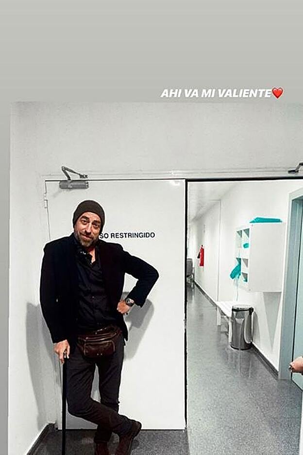 Esta es la imagen que colgaba su hija Claudia poco antes de que entrase en el quirófano.