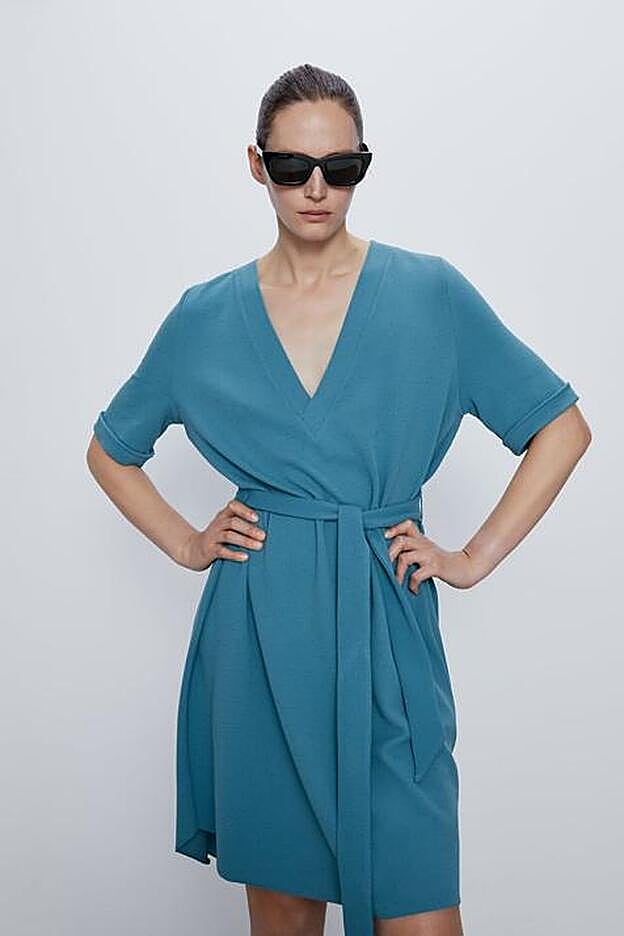 La nota de color llega en color azul.