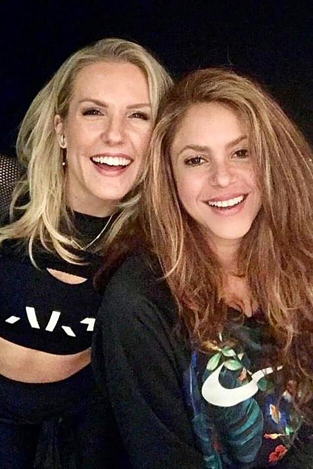 Anna Kaiser y Shakira
