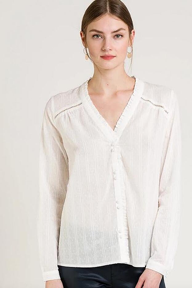 ¿Puede ser esta una de las camisas más bonitas d ela primavera?