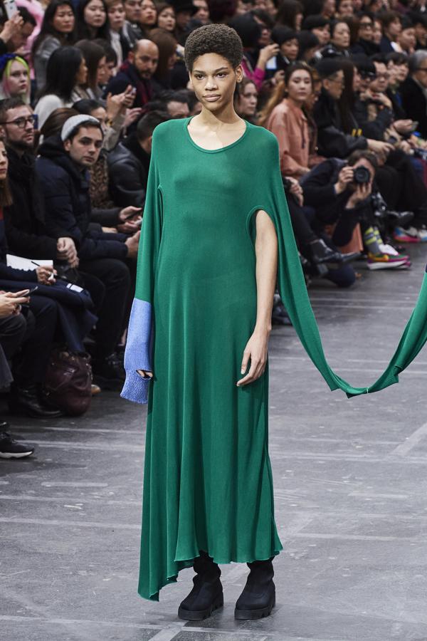 Desfile de Issey Miyake.