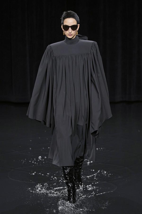 Desfile de Balenciaga.