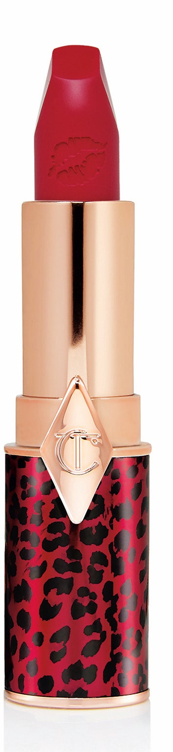 Hot Lips 2 en Patsy Red de Charlotte Tilbury (35 €). En Sephora.