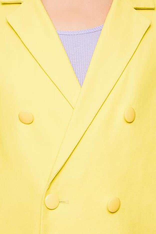 La blazer forma parte de la colección que Pepe Jeans ha sacado con Dua Lipa