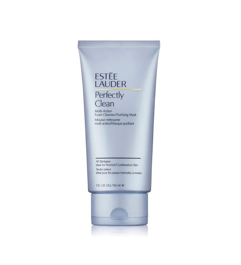 Elaborado con tecnología exclusiva de la marca, la fórmula cremosa se transforma en una rica espuma y es apta para todo tipo de piel, especialmente la piel normal o mixta. Elimina el maquillaje suavemente y otras impurezas. Además, desobstruye los poros dejando la piel fresca, sana y luminosa. Utilícela de dos maneras: por la mañana y por la noche como un limpiador diario para purificar la piel, o dos veces a la semana como una mascarilla purificante de tres minutos.  Espuma Limpiadora/Mascarilla Purificante Perfectly Clean de Estée Lauder  (28,45 €).