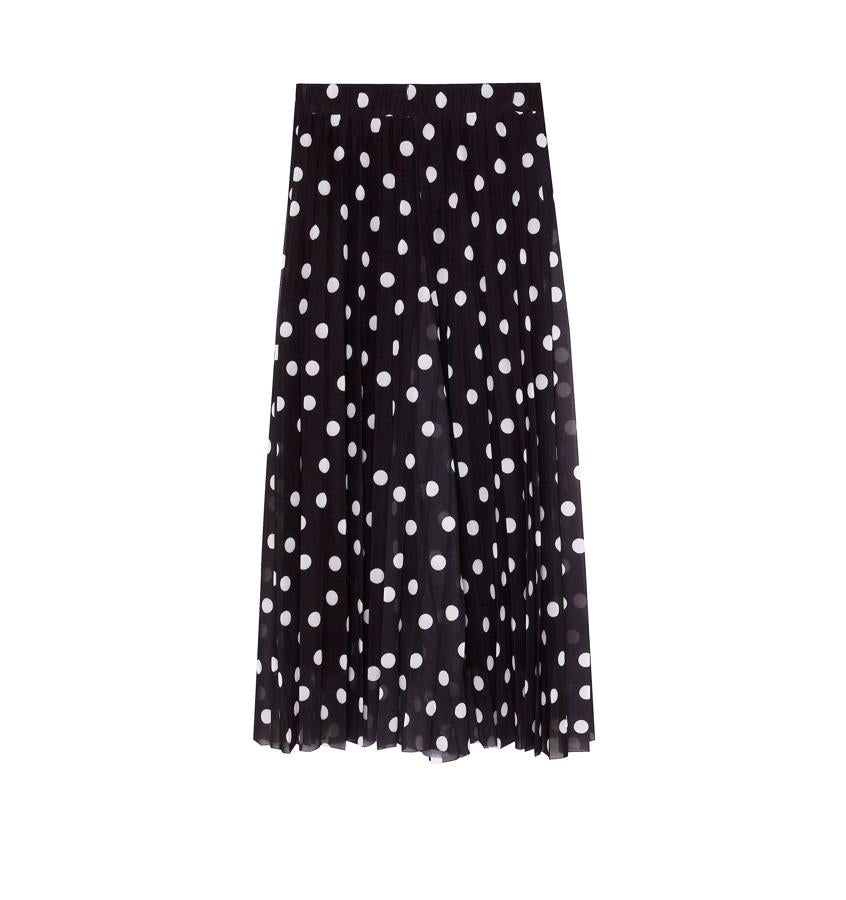 Falda midi plisada en tejido de tul, 22,99 euros.