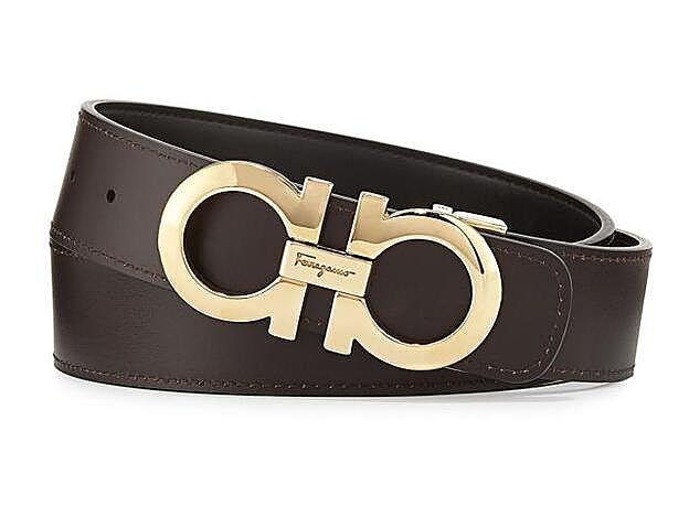 Aplicación del Gancini, en este caso doble, en un cinturón de la firma italiana