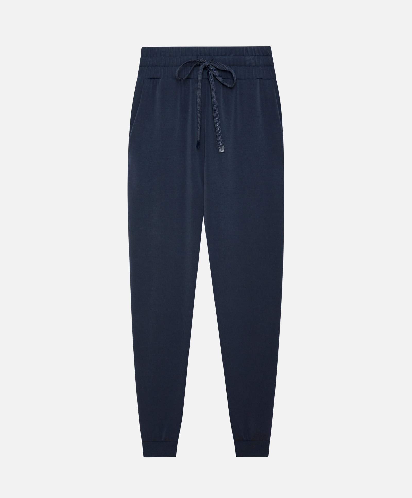 Pantalones jogger tacto suave. ¡El más cómodo y el más versátil! (29,99 euros). De Oysho.