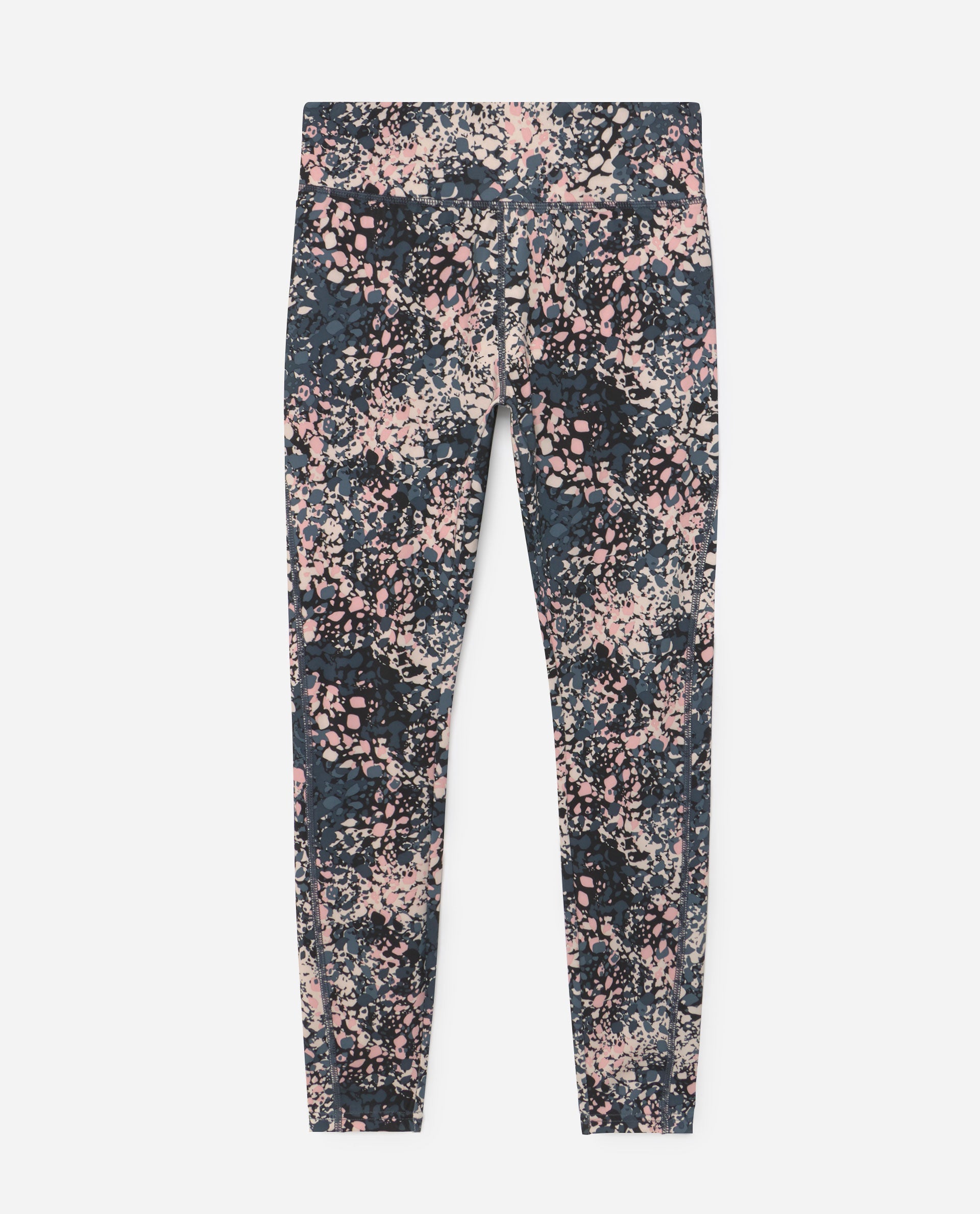 Completa el conjunto con los leggings del mismo diseño. En Lefties. (9,99 euros).