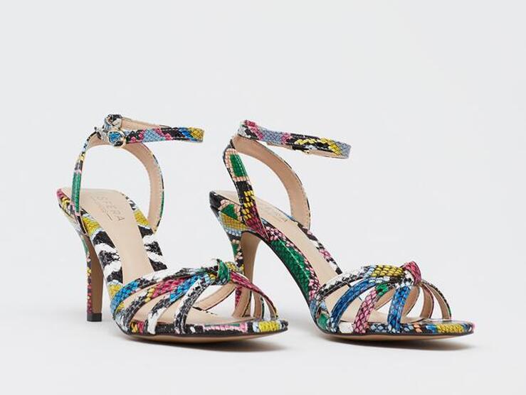 Fotos: Doce sandalias ideales para empezar a soñar con el verano