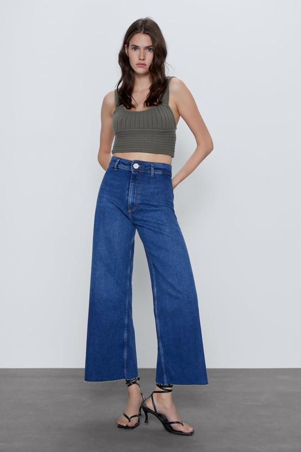 Zara revolucionó a sus clientas más fieles con este modelo de vaquero y esta temporada sigue siendo uno de los 'must have' que cuesta 29,95 euros.
