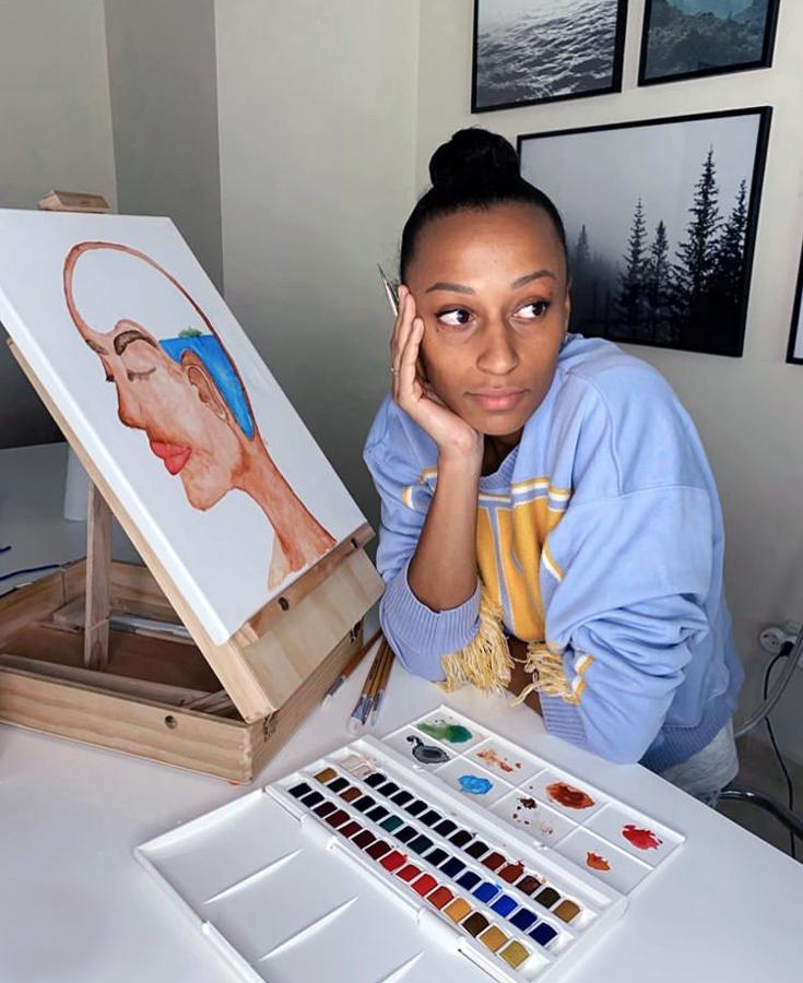 Ana Peleteiro está salando los obstáculos del confinamiento para ingeniárselas y seguir entrenando. Y tiene claro qué es lo que le falta: "Echo de menos hablar con la gente". Pincha  en este enlace  para leer su mensaje completo.