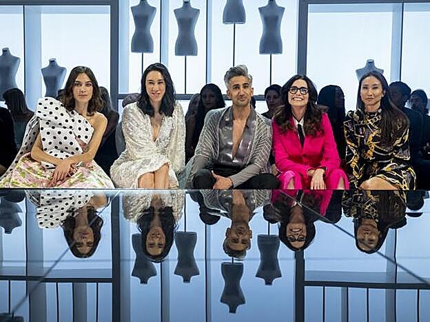 Lo que nos gusta un desfile y un front row en casa...