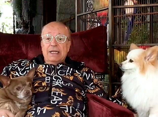 Rappel invita a hacer como él: quedarse en casa y ser responsables ante la propagación del coronavirus.