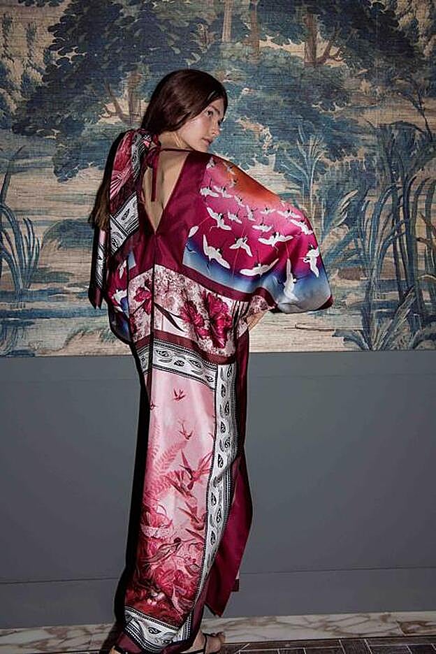 Kimono de seda de la colección p/v 2020 de For Restless Sleepers