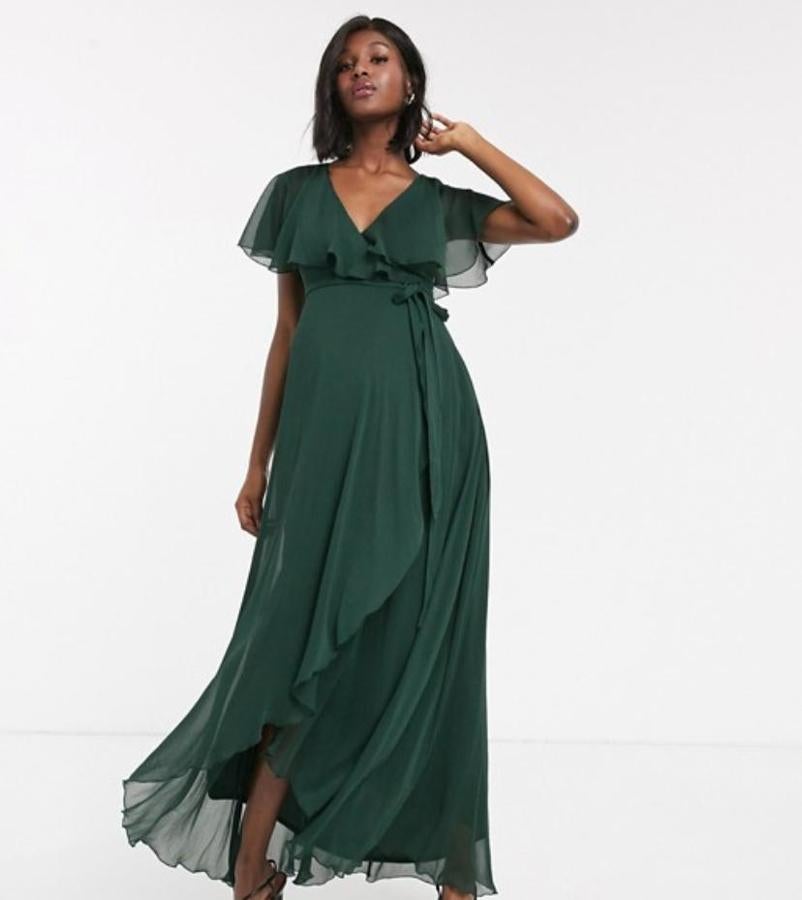 Vestido de gasa verde con volantes y vuelo de Asos, (57,99 euros).