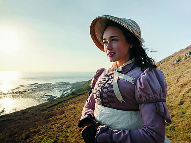 Galería. Charlotte, una joven de buena familia enfrentada a intrigas playeras