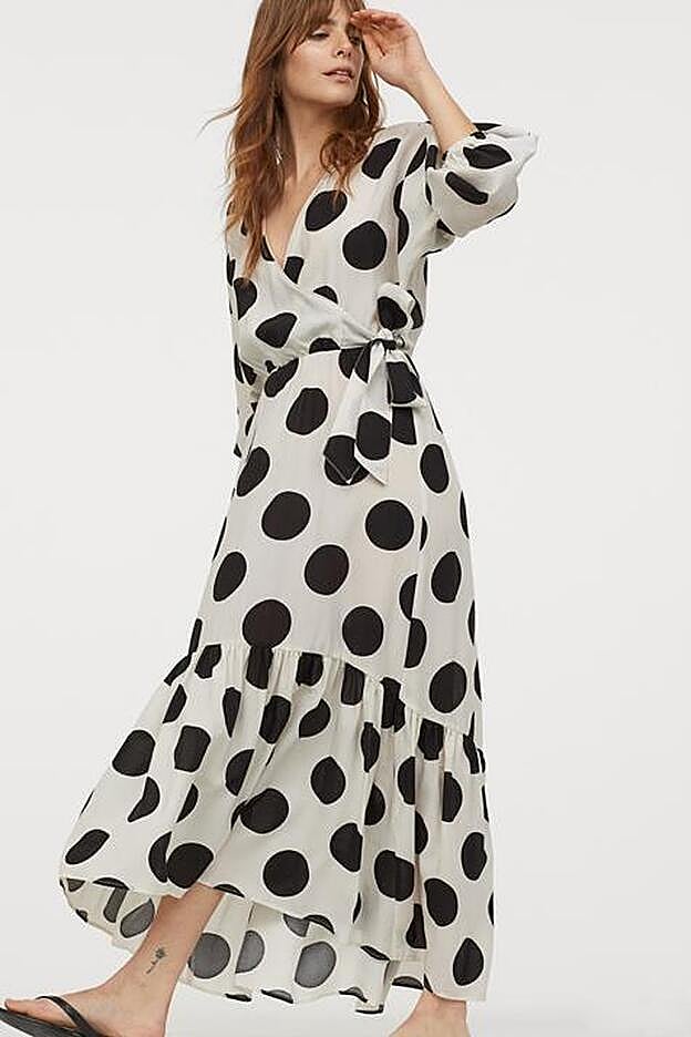 Vestido de lunares de H&M (19,99 euros).