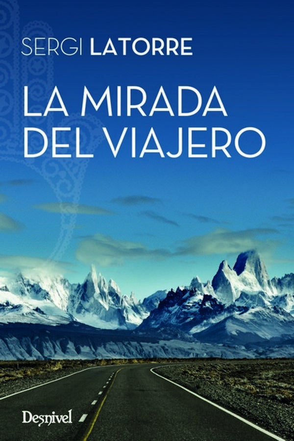 La mirada del viajero  es una recopilación de varios viajes del autor que nos cuenta en primera persona saltando en cada capítulo las fronteras de espacio y tiempo. Un recopilatorio de sus viajes más salvajes de la juventud y los más serenos de su madurez con un trasfondo del 'viaje de la vida'.