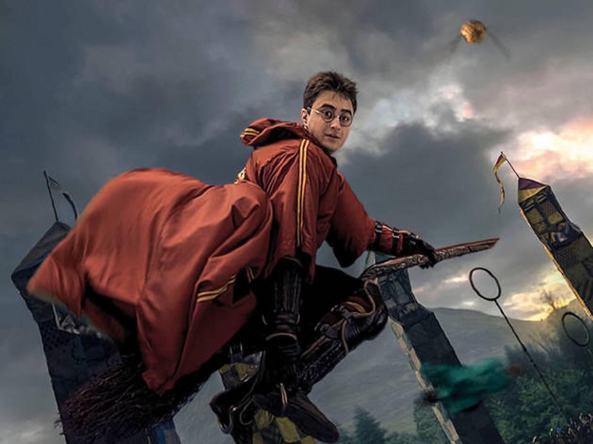 ¿Quién le iba a decir a J.K Rowlling que su historia llegaría a la gran pantalla y traspasaría fronteras? Y es que la historia del pequeño aprendiz a mago es una de las famosas de los últimos tiempos y que ha conquistado tanto a pequeños como a grandes.