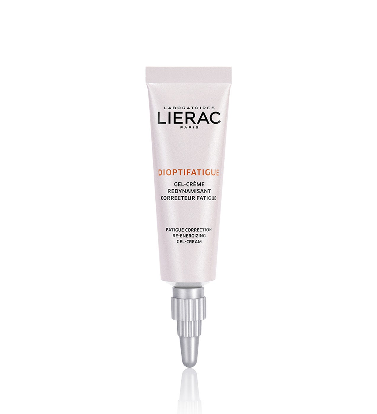 Tiene triple corrección: contra la hinchazón, las arrugas y las ojeras. Además, su fórmula incluye un escudo protector ante la luz azul de las pantallas.  Gel-Crema Revitalizante Corrección Fatiga Dioptifatigue de Lierac  (19,69 €).