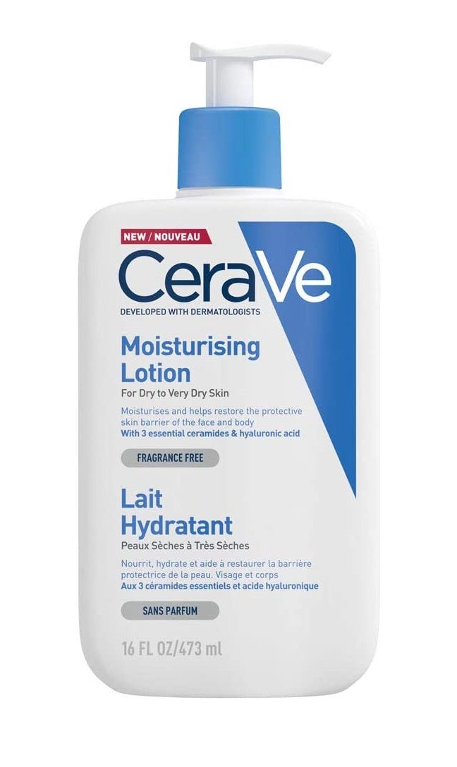 La  loción hidratante de CeraVe  ayuda a reparar la barrera protectora natural de las pieles muy secas. Su fórmula ligera y no grasa ha sido diseñada por dermatólogos y combina tres ceramidas esenciales, ácido hialurónico y niacinamida. (18,50 euros).