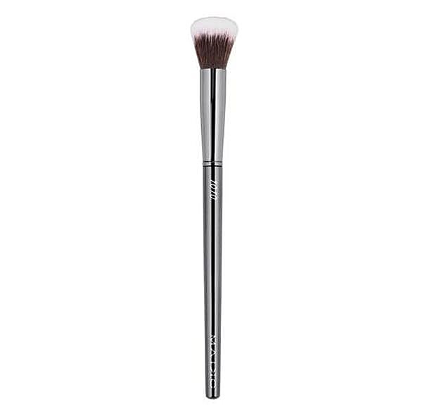 Brocha 1010 para difuminar corrector de la colección Luxury Grey de Maiko (6,99€).