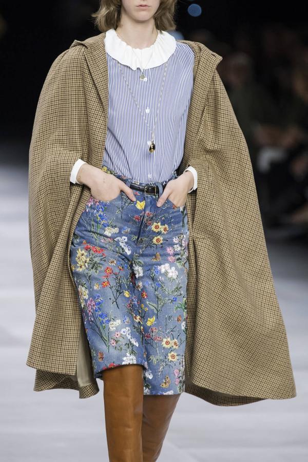 Aire folk. Rectos y en denim con bordado romántico, de Celine.