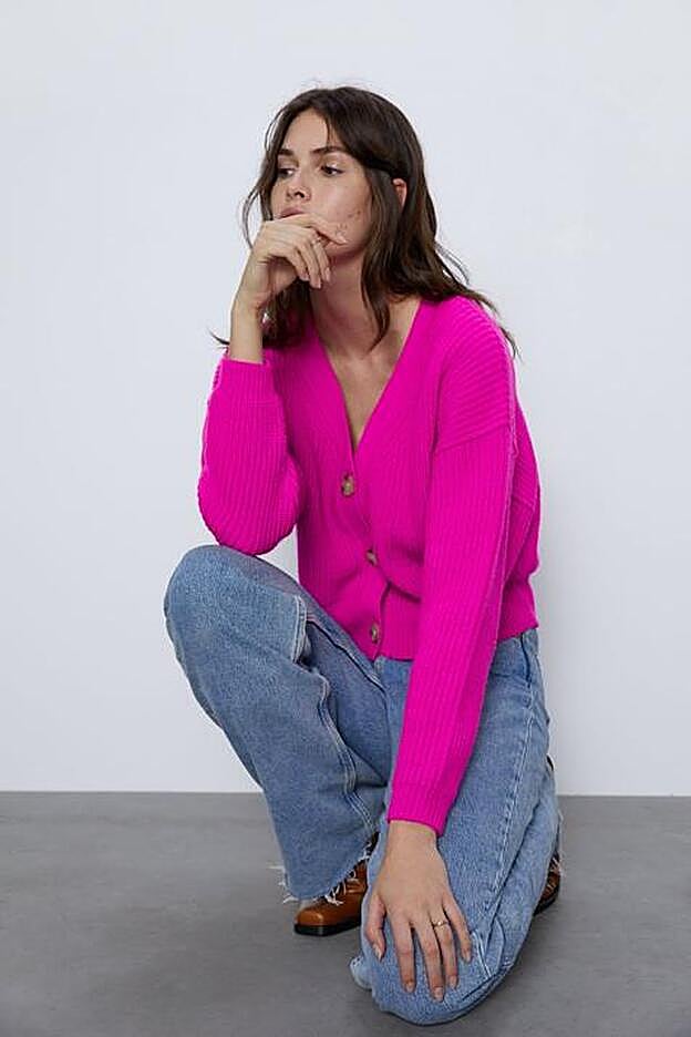 El mismo diseño está disponible en otros dos colores.