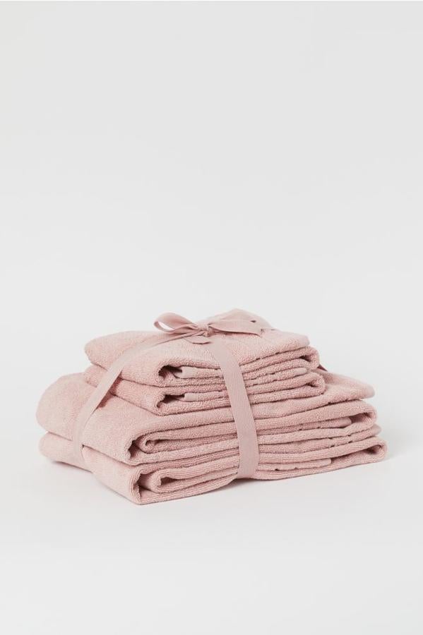 Juego de toallas de algodón, (24,99 euros).